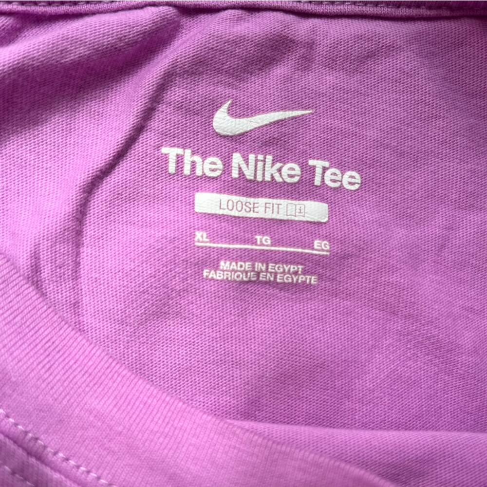 🏀Nike🏀-Mens Graphic T-Shirts - White, Purple, and Maroon size XL - Picture 4 of 10